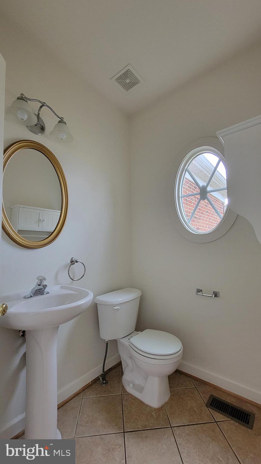 HAMPTONS OF BRIGHTWOOD - Residential Lease