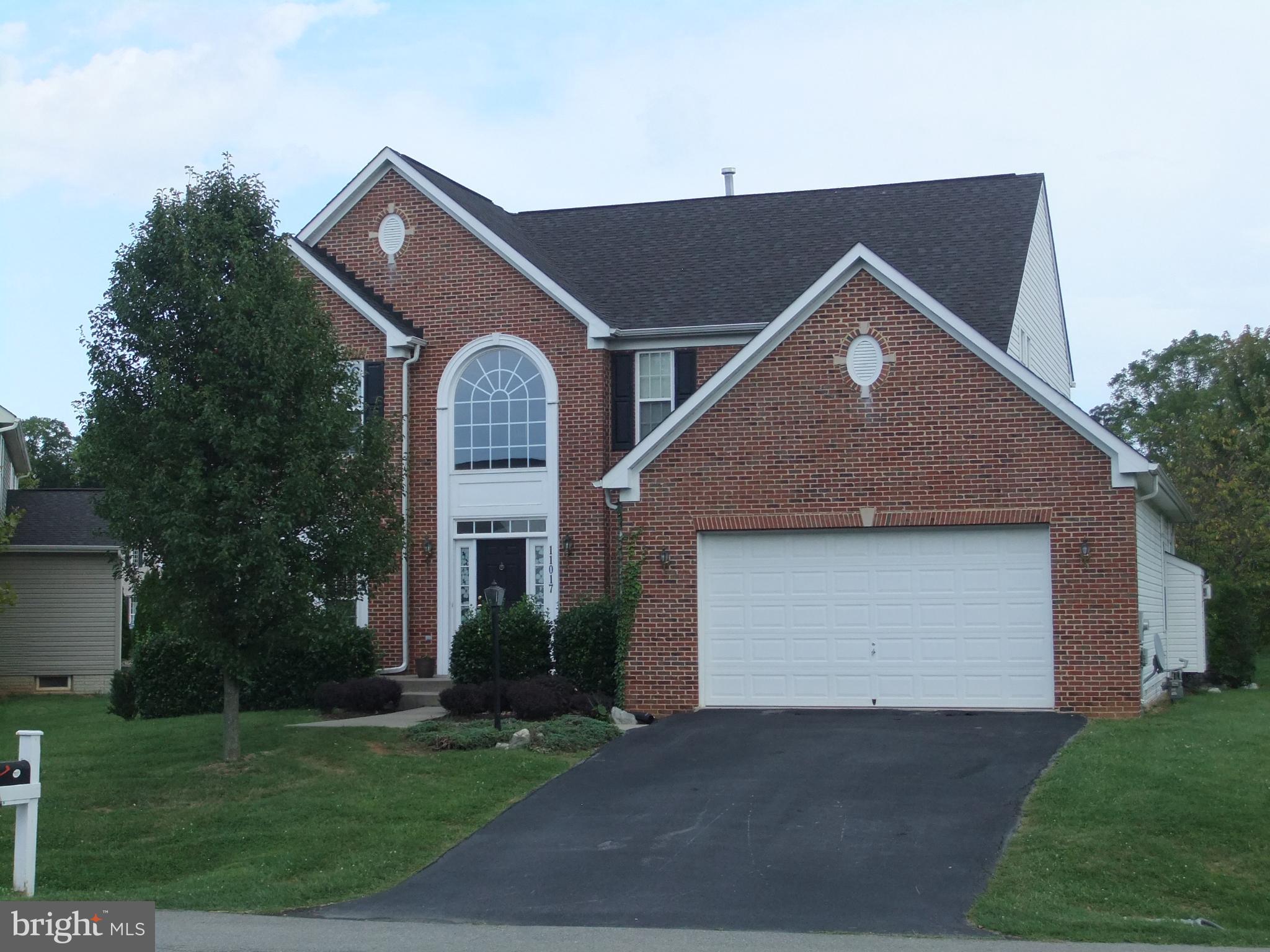 HAMPTONS OF BRIGHTWOOD - Residential Lease