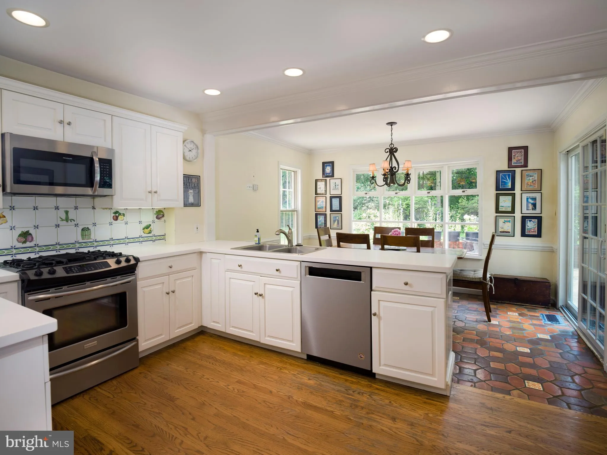 Villanova, Pennsylvania 19085, United States, 4 Bedrooms Bedrooms, ,5 BathroomsBathrooms,Residential,Contingent,146521