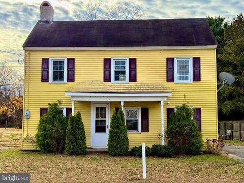 Homes For Sale - 73 Maple Avenue<br/> CEDARVILLE, NJ 08311