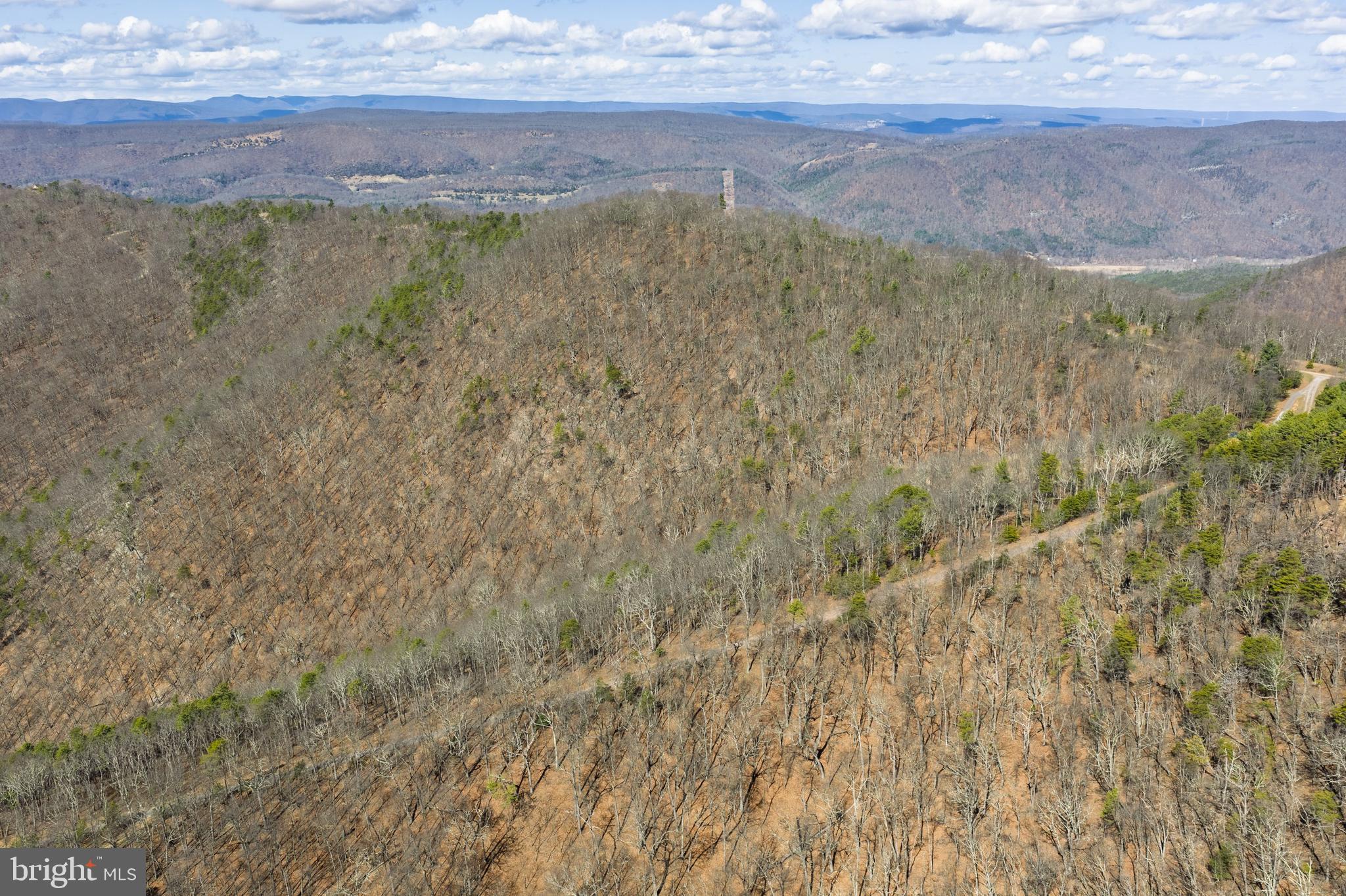 HUNTERS RIDGE TRAIL
