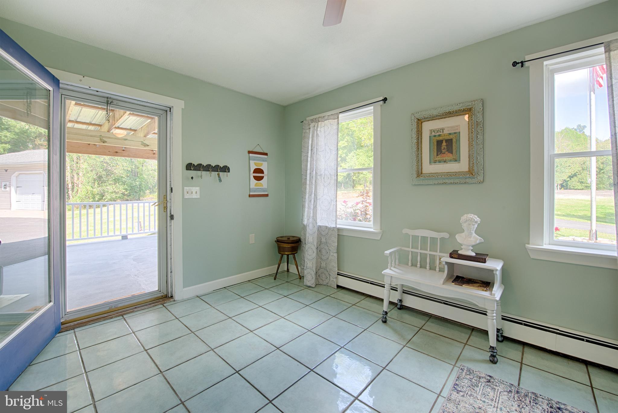 PERRYVILLE - Residential