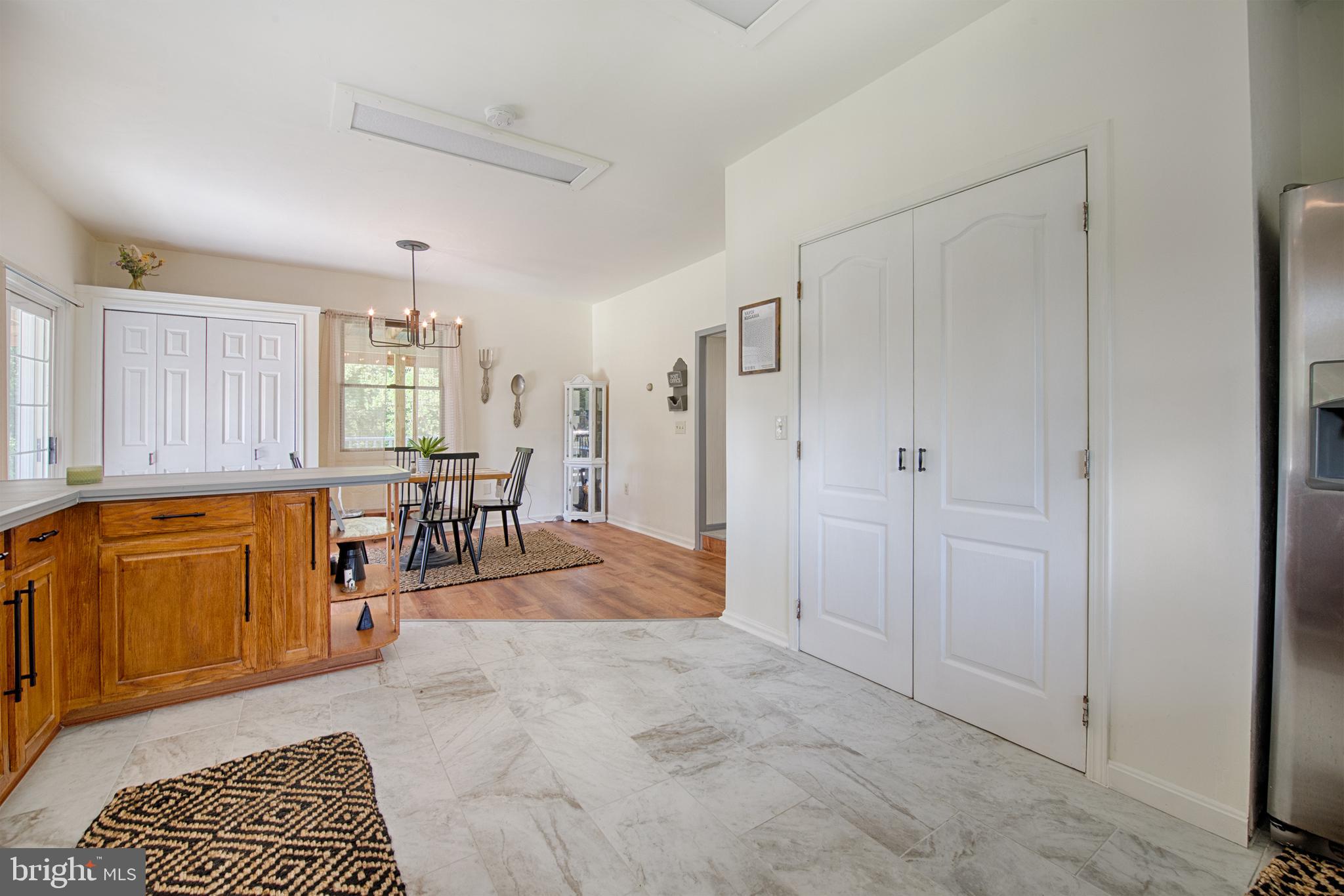 PERRYVILLE - Residential