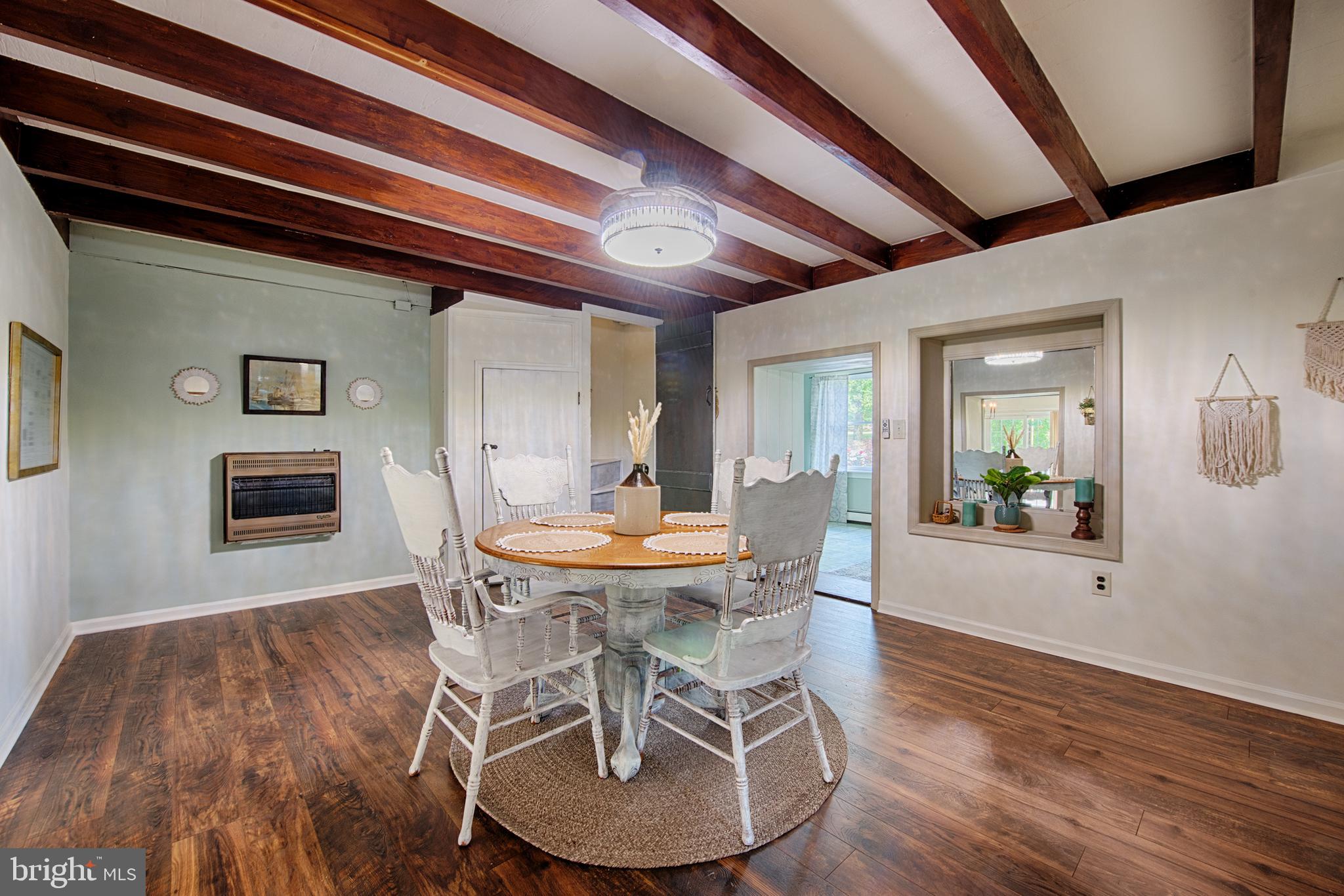 PERRYVILLE - Residential