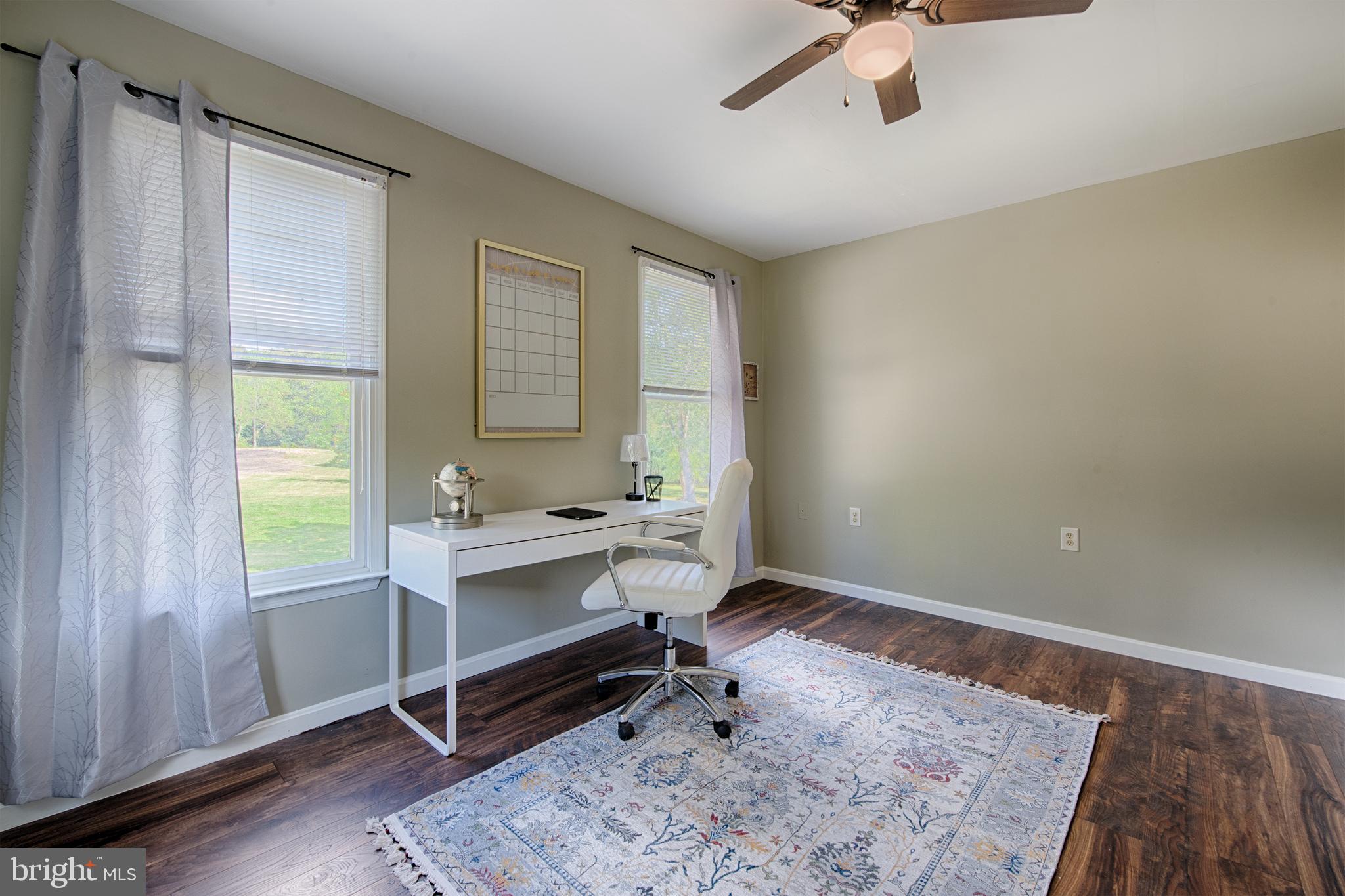 PERRYVILLE - Residential