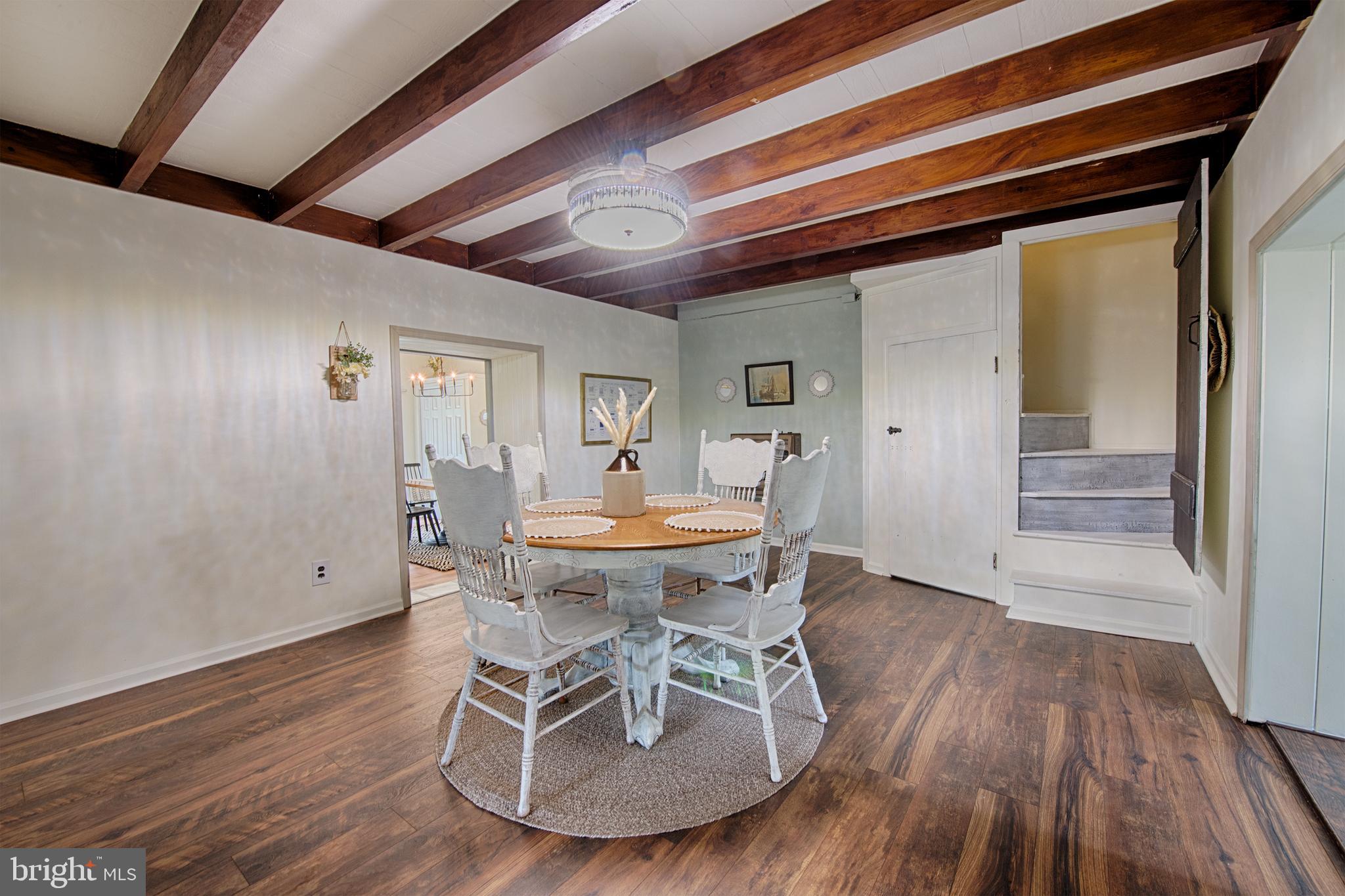 PERRYVILLE - Residential