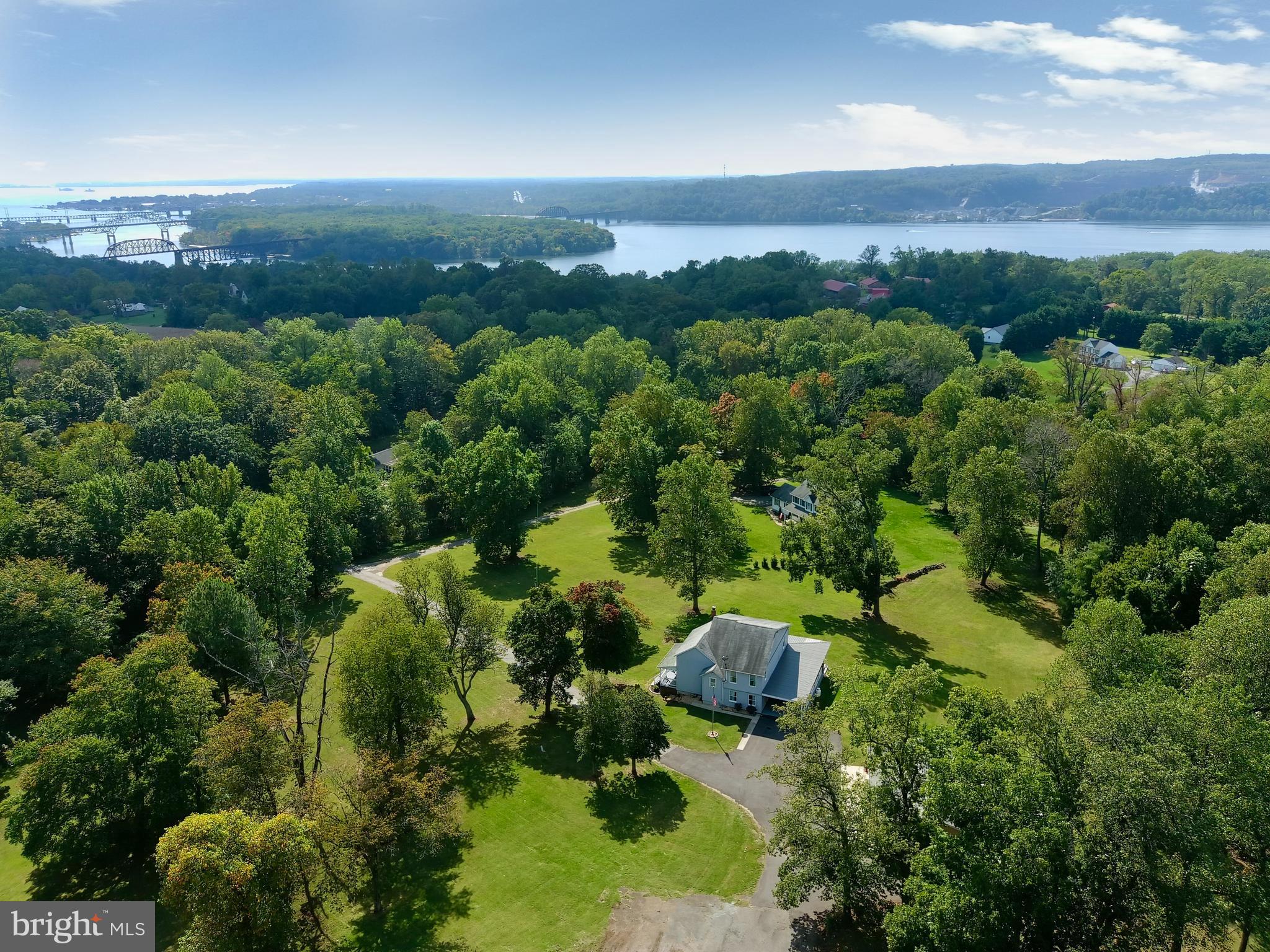 PERRYVILLE - Residential