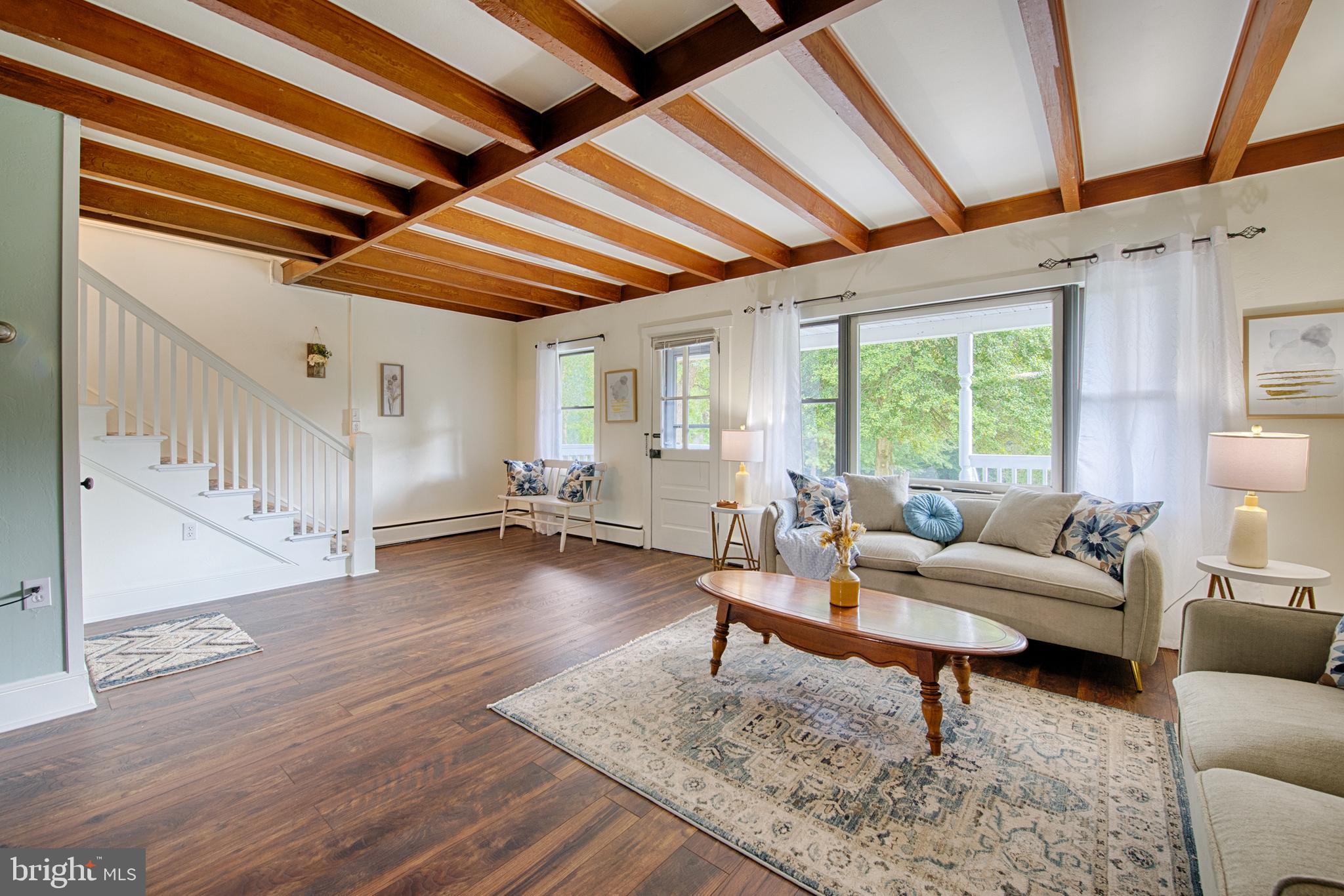 PERRYVILLE - Residential