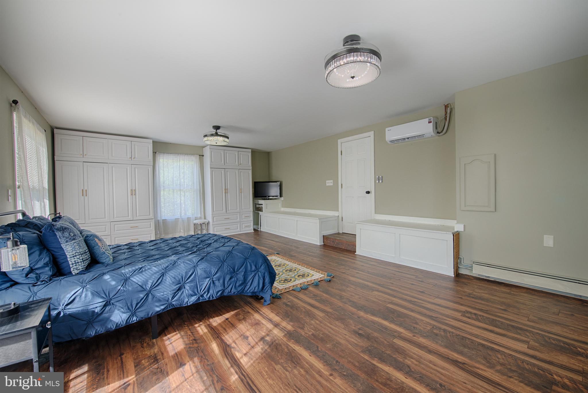 PERRYVILLE - Residential