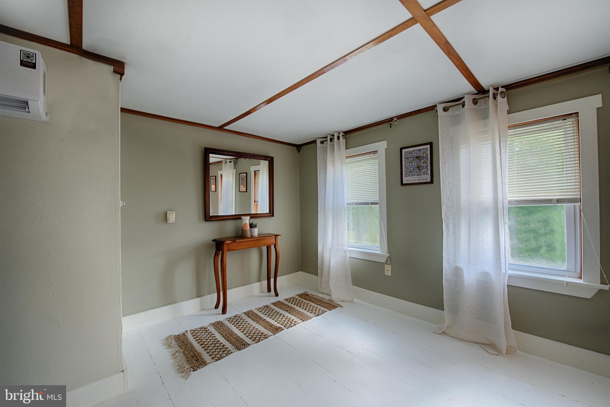 PERRYVILLE - Residential