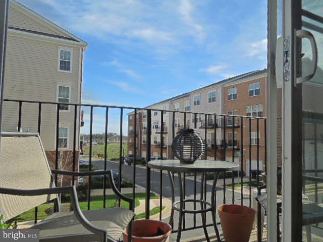 PARADISE/THE RESIDENCES - Residential