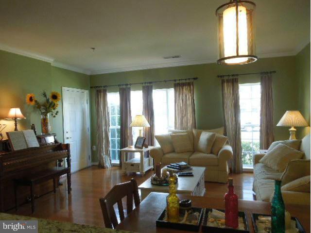 PARADISE/THE RESIDENCES - Residential