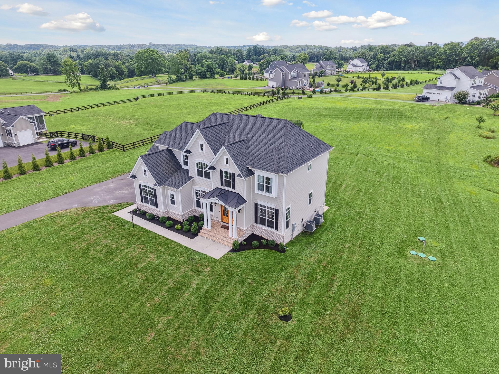 19135 HUNTRIDGE PRESERVE COURT