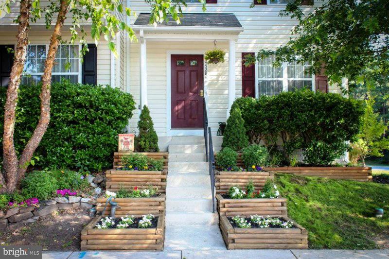 LAUREL GLEN - Residential