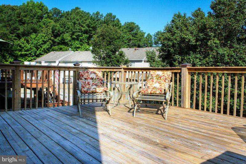 LAUREL GLEN - Residential