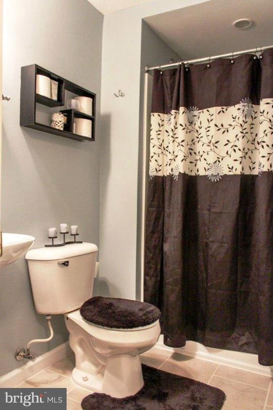 LAUREL GLEN - Residential