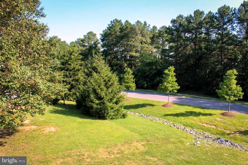 LAUREL GLEN - Residential