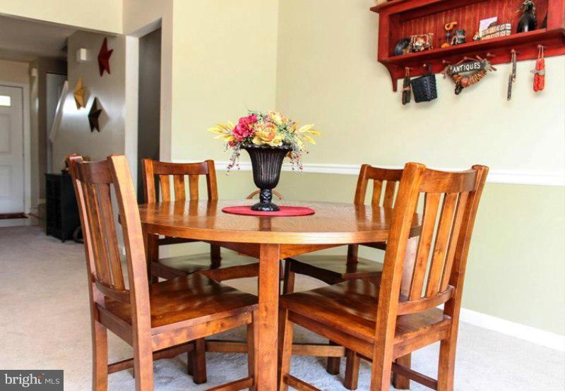 LAUREL GLEN - Residential