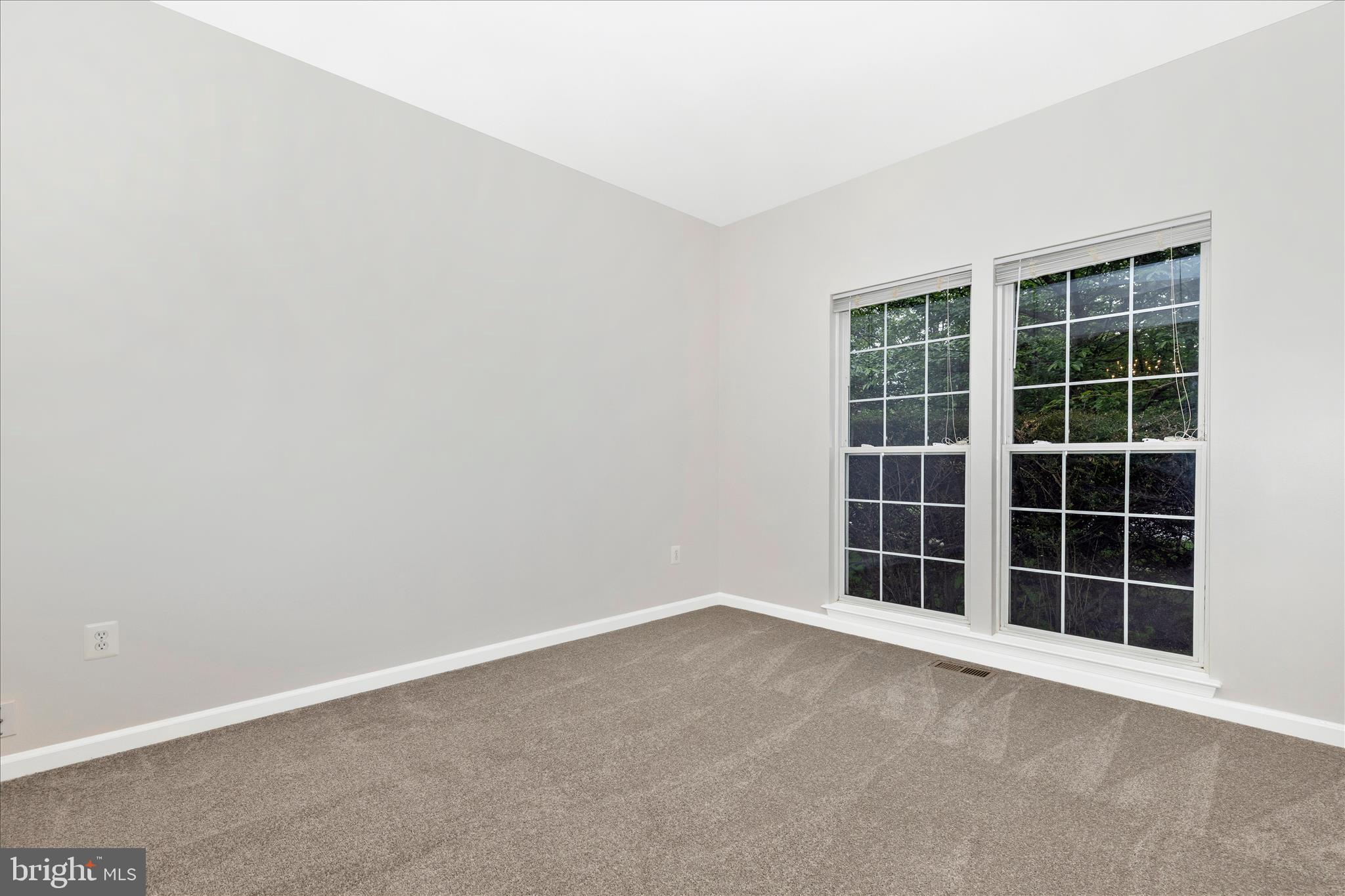 OATLAND FARM - Residential