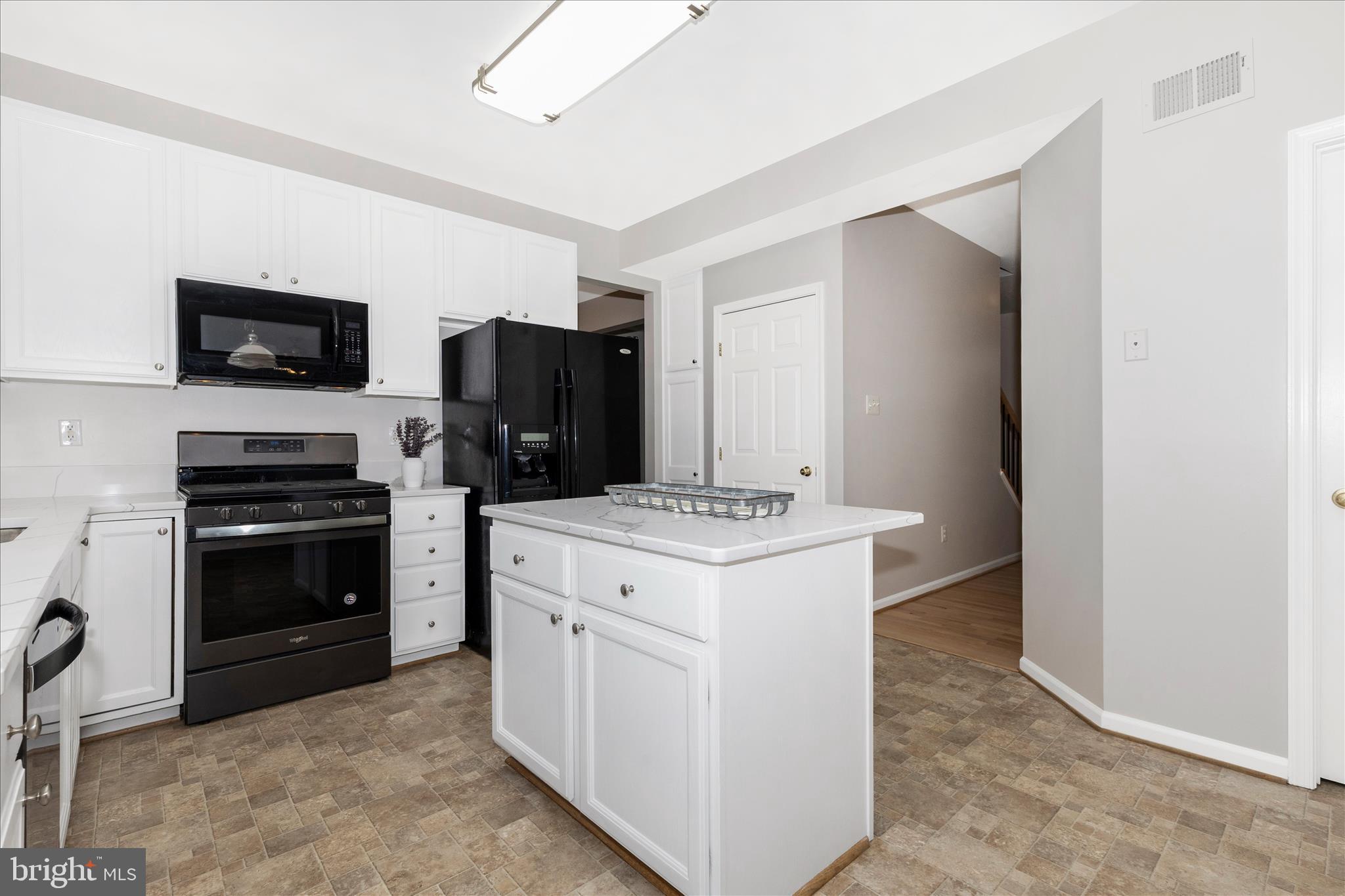 OATLAND FARM - Residential