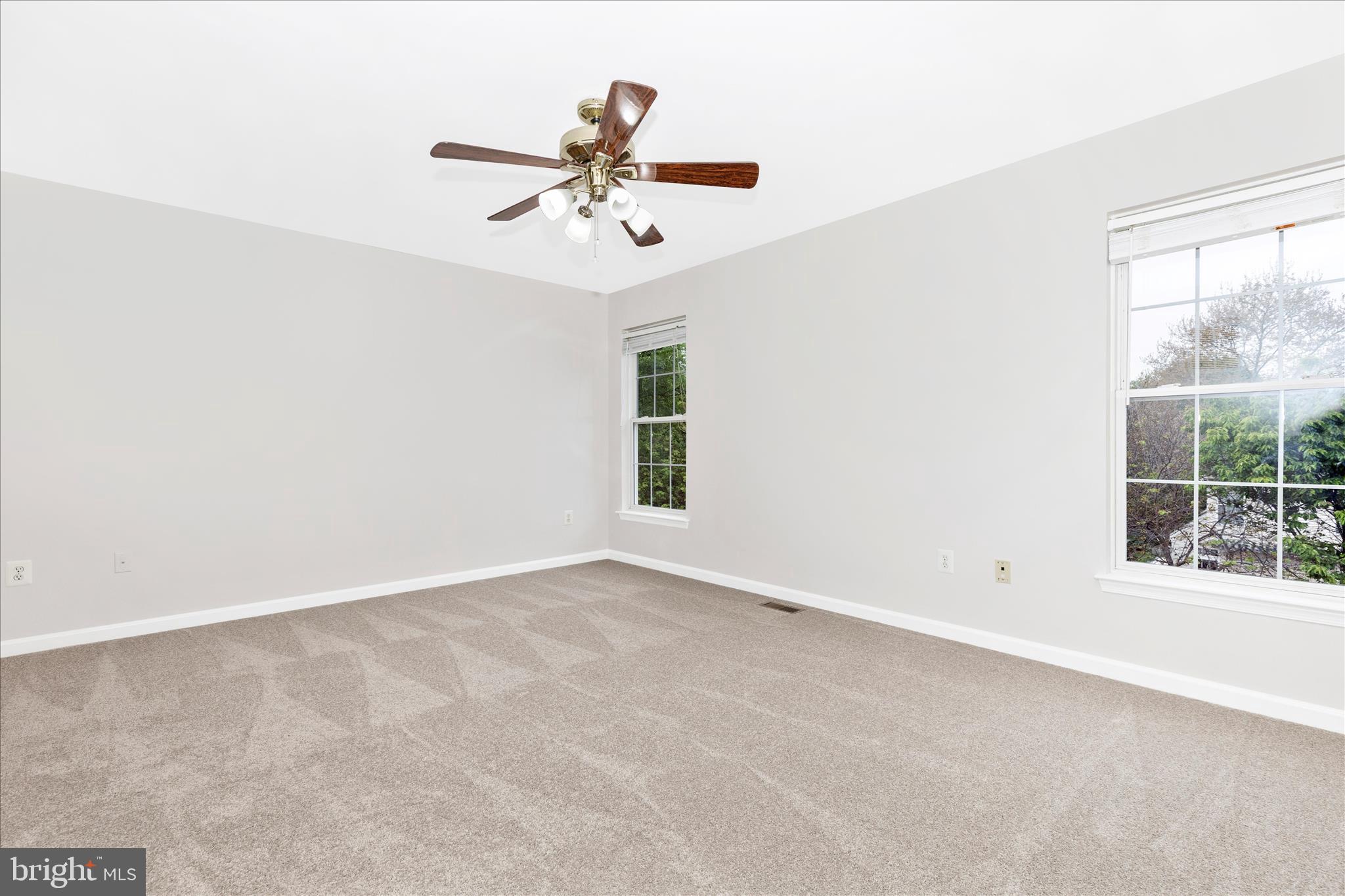 OATLAND FARM - Residential