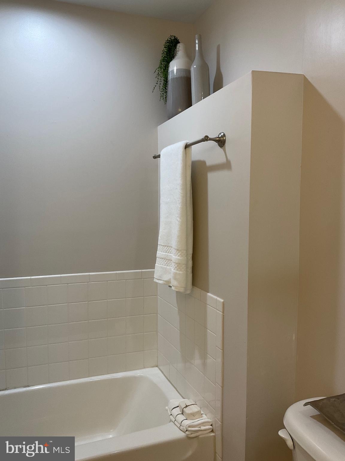 THE FAIRWAYS AT STONEBRIDGE - Residential Lease