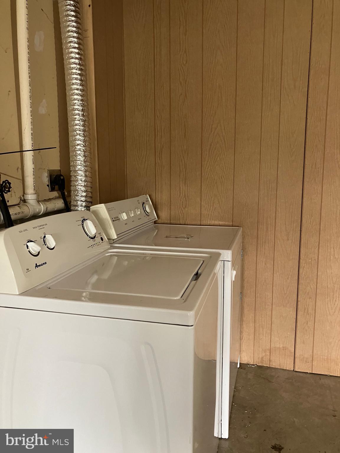 THE FAIRWAYS AT STONEBRIDGE - Residential Lease