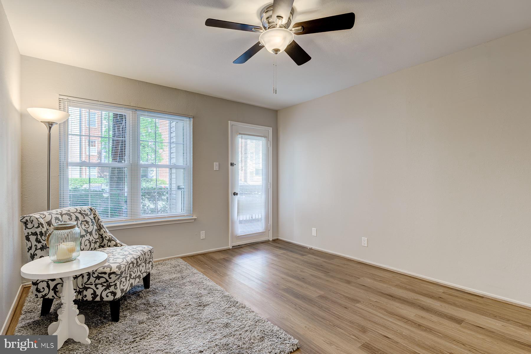 POINTE AT PARK CENTER - Residential