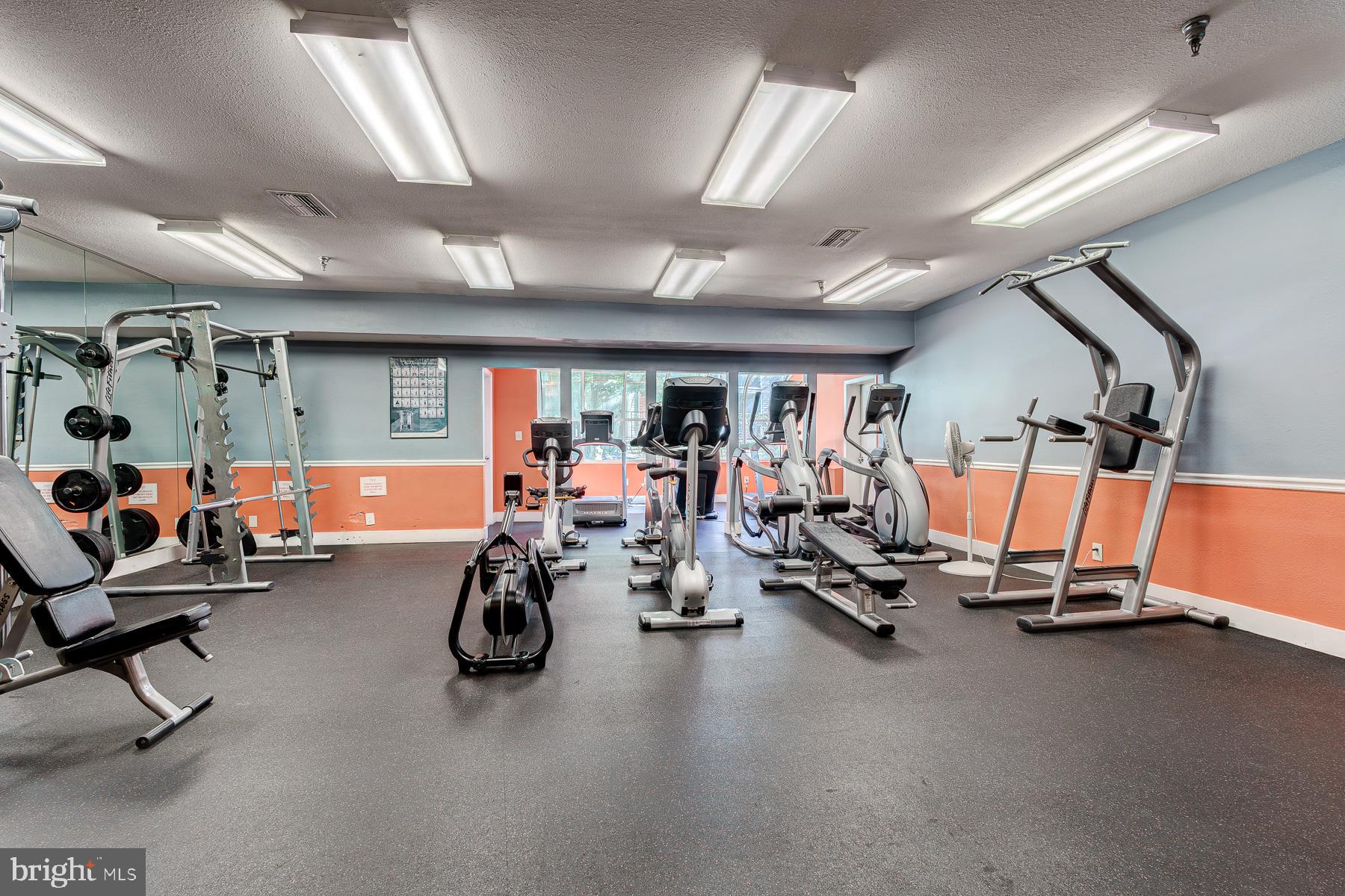 POINTE AT PARK CENTER - Residential