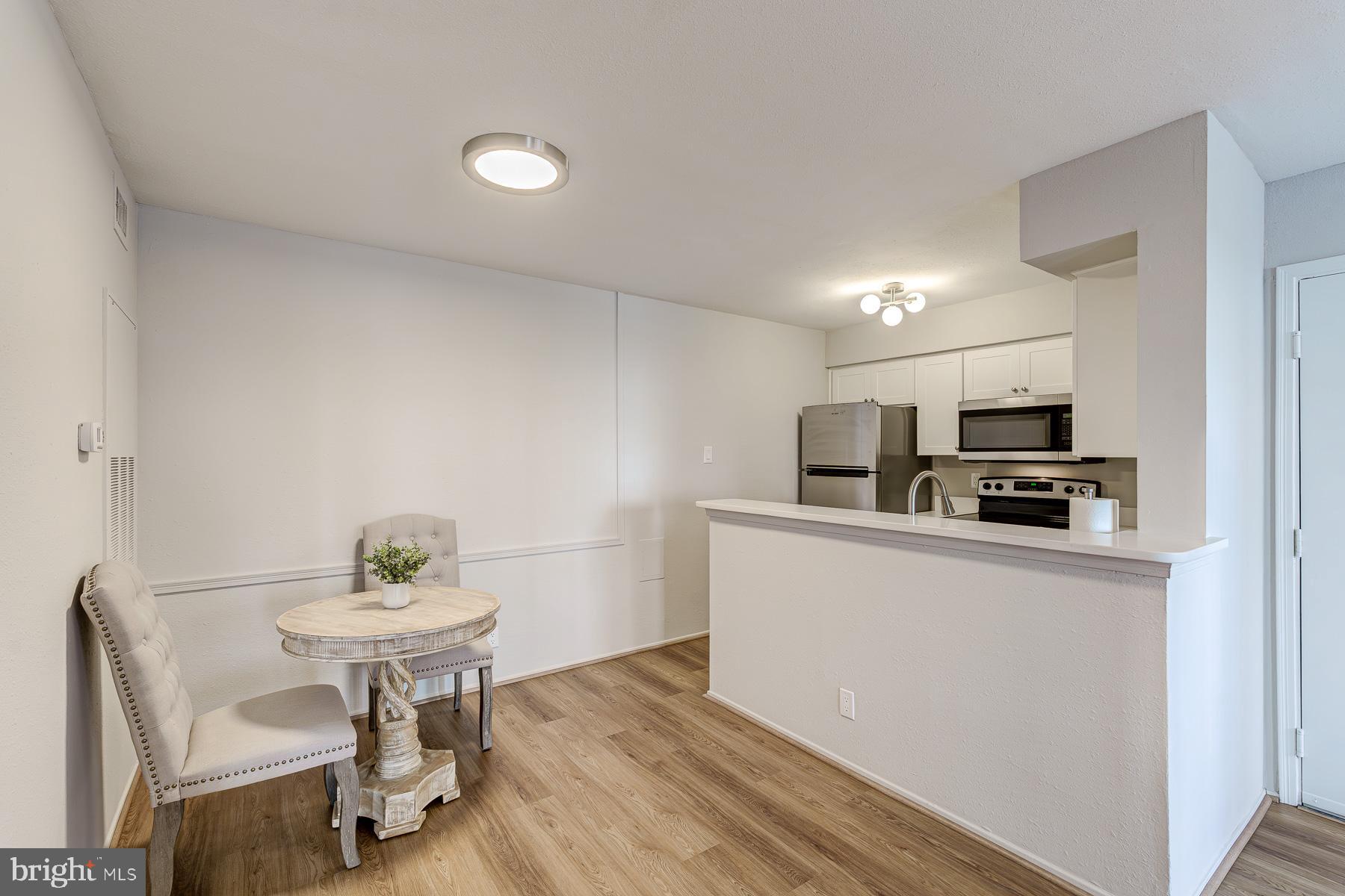 POINTE AT PARK CENTER - Residential