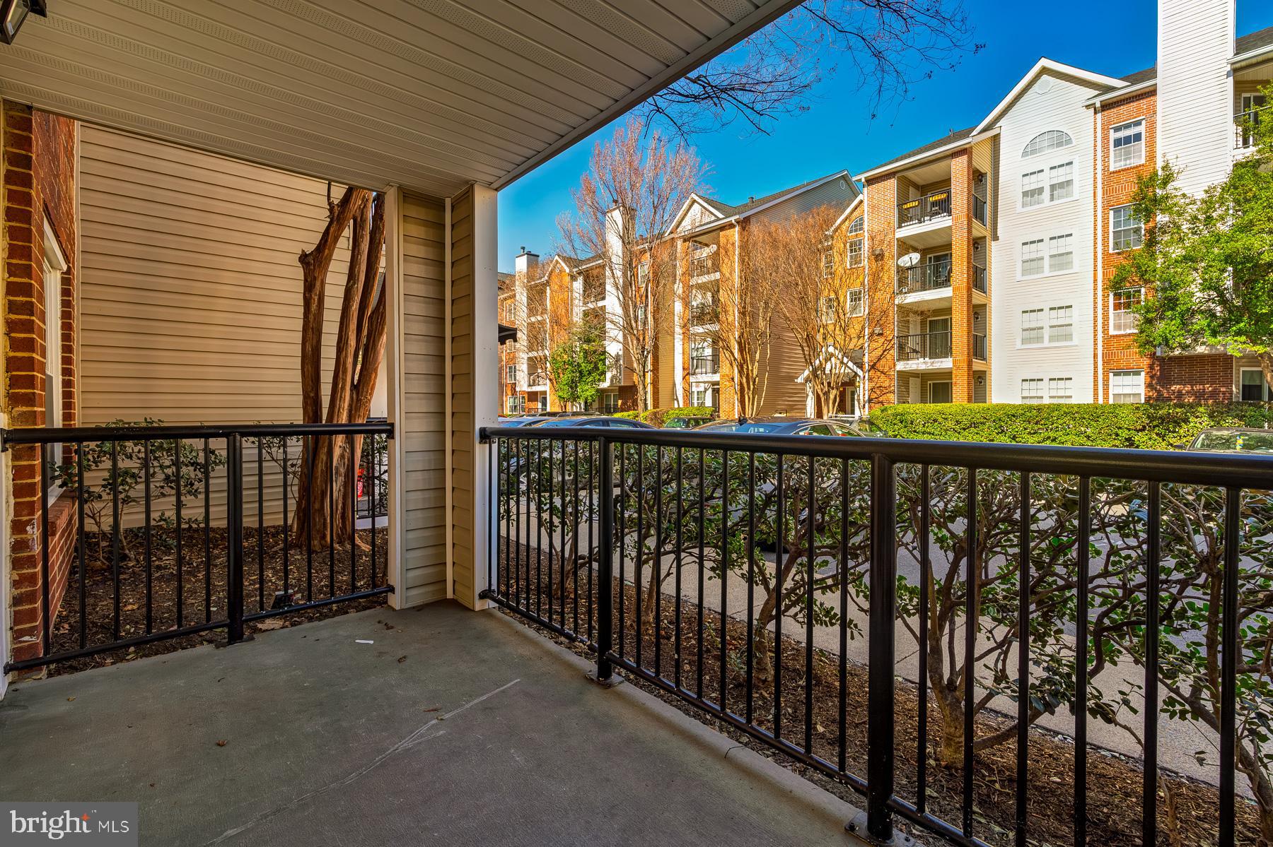 POINTE AT PARK CENTER - Residential