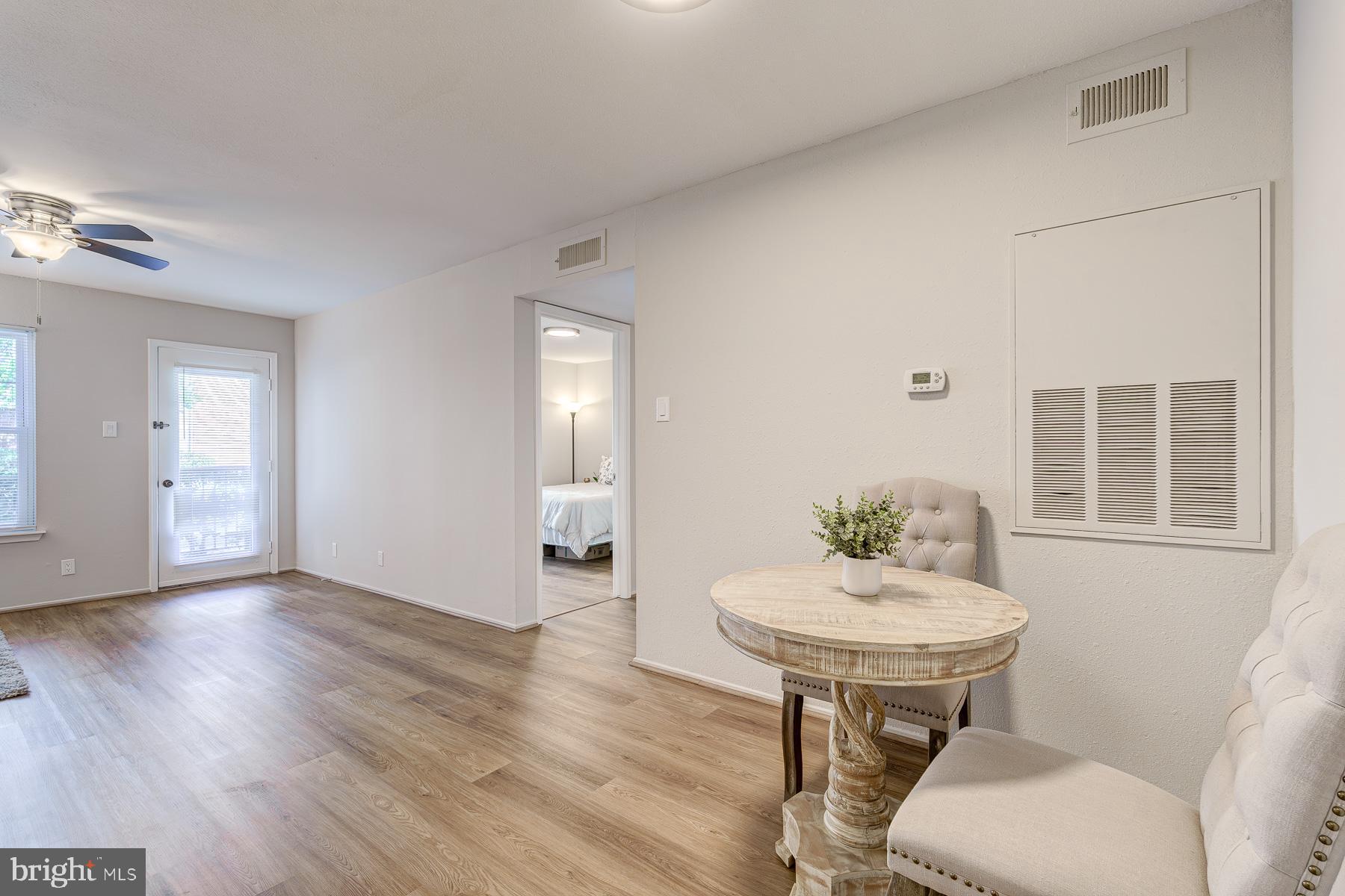 POINTE AT PARK CENTER - Residential