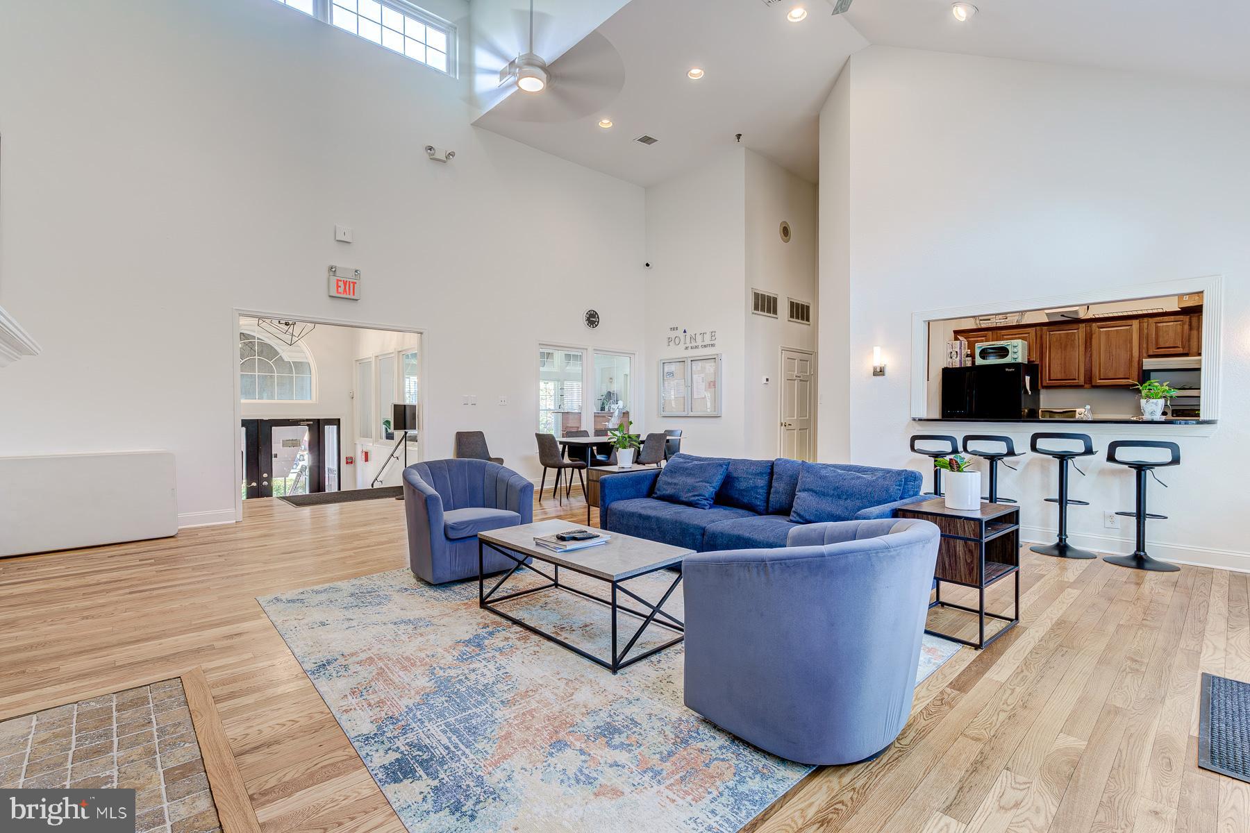 POINTE AT PARK CENTER - Residential