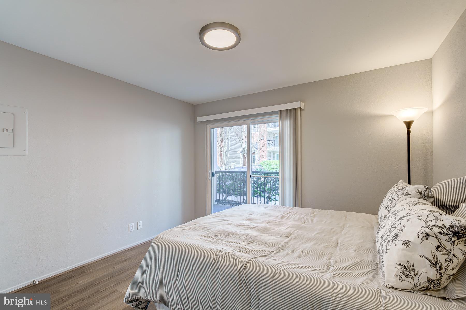 POINTE AT PARK CENTER - Residential