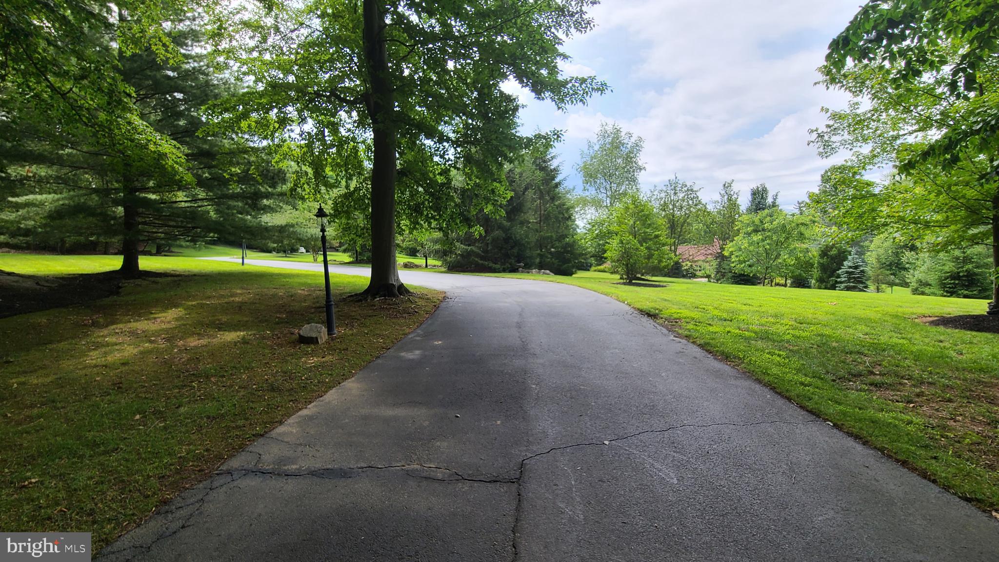 MEADOW BROOK - Residential