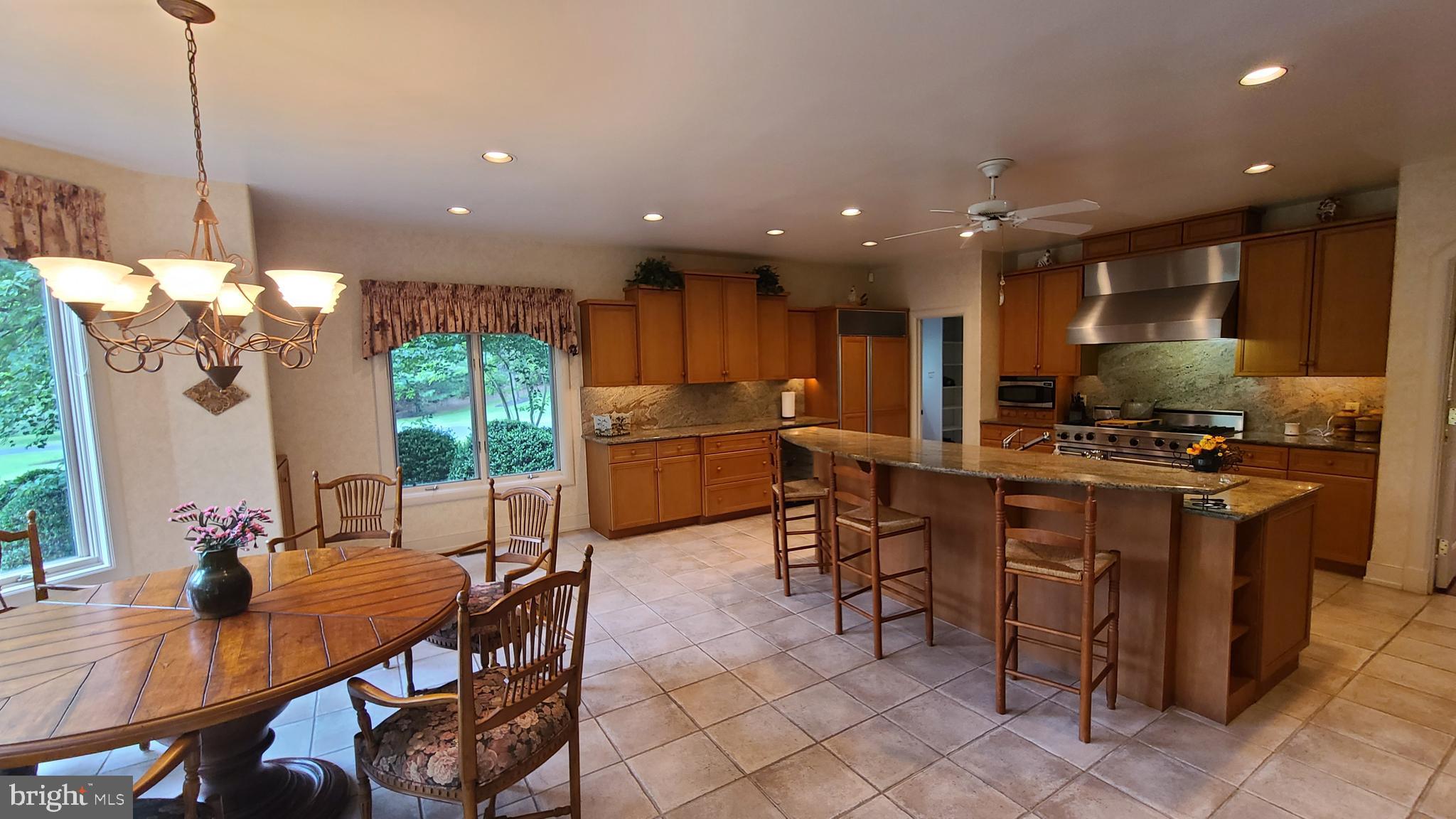 MEADOW BROOK - Residential