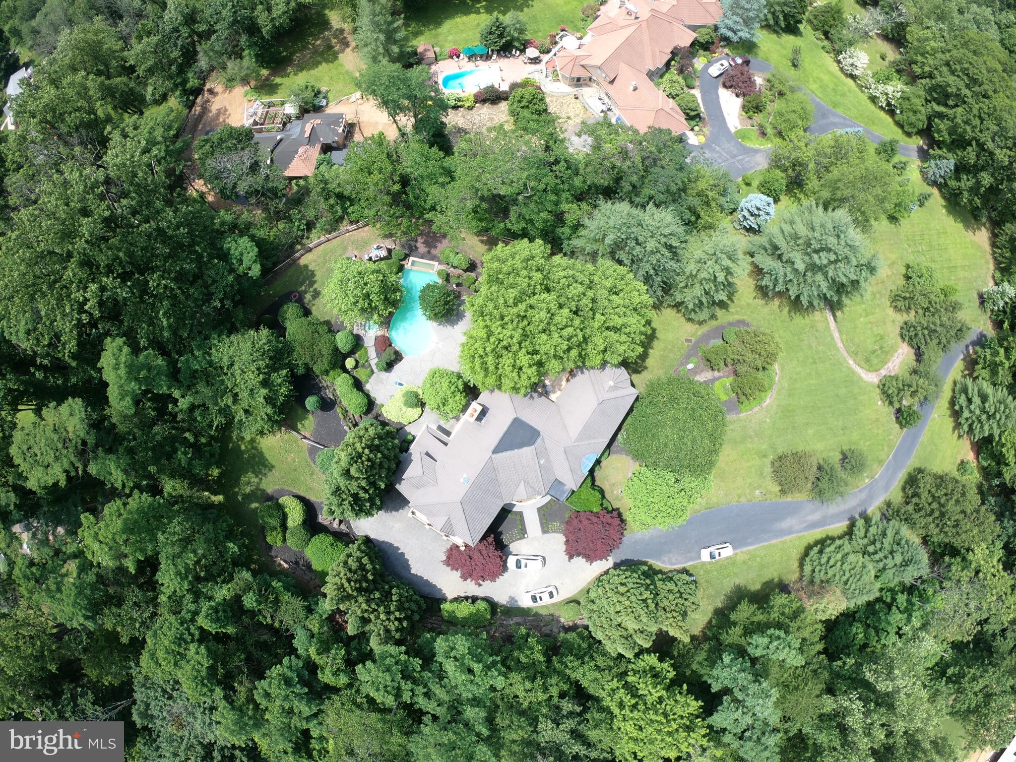 MEADOW BROOK - Residential