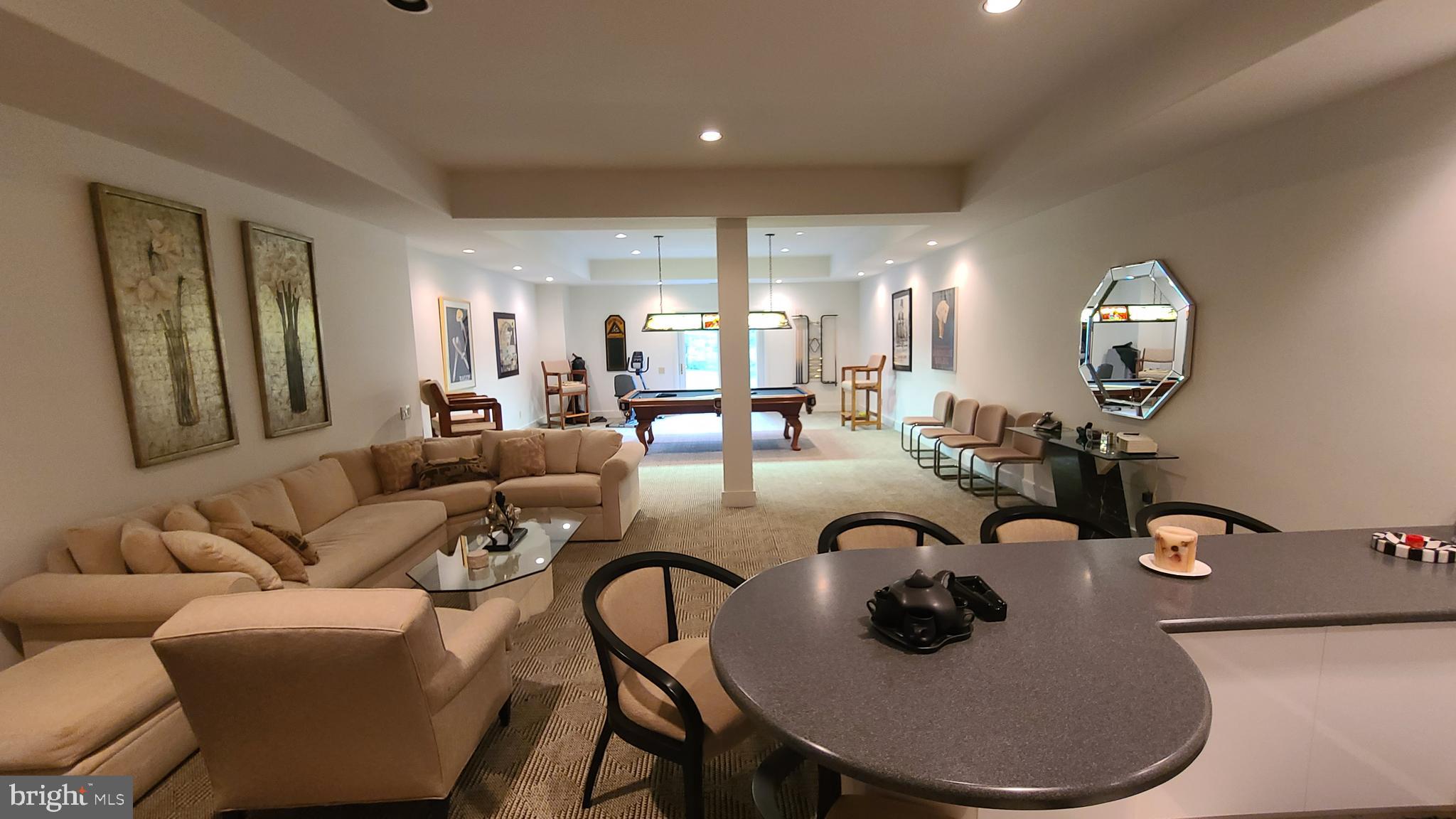 MEADOW BROOK - Residential