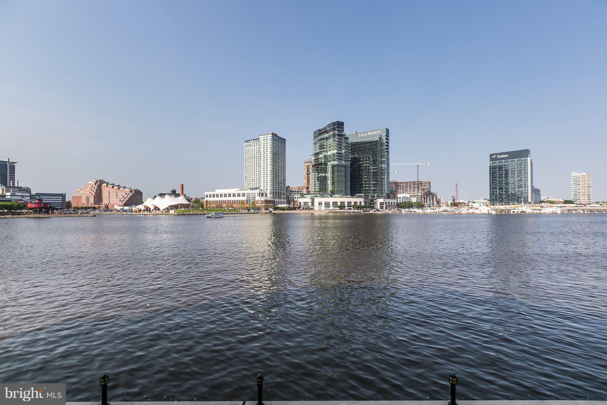 THE RITZ-CARLTON RESIDENCES - Residential