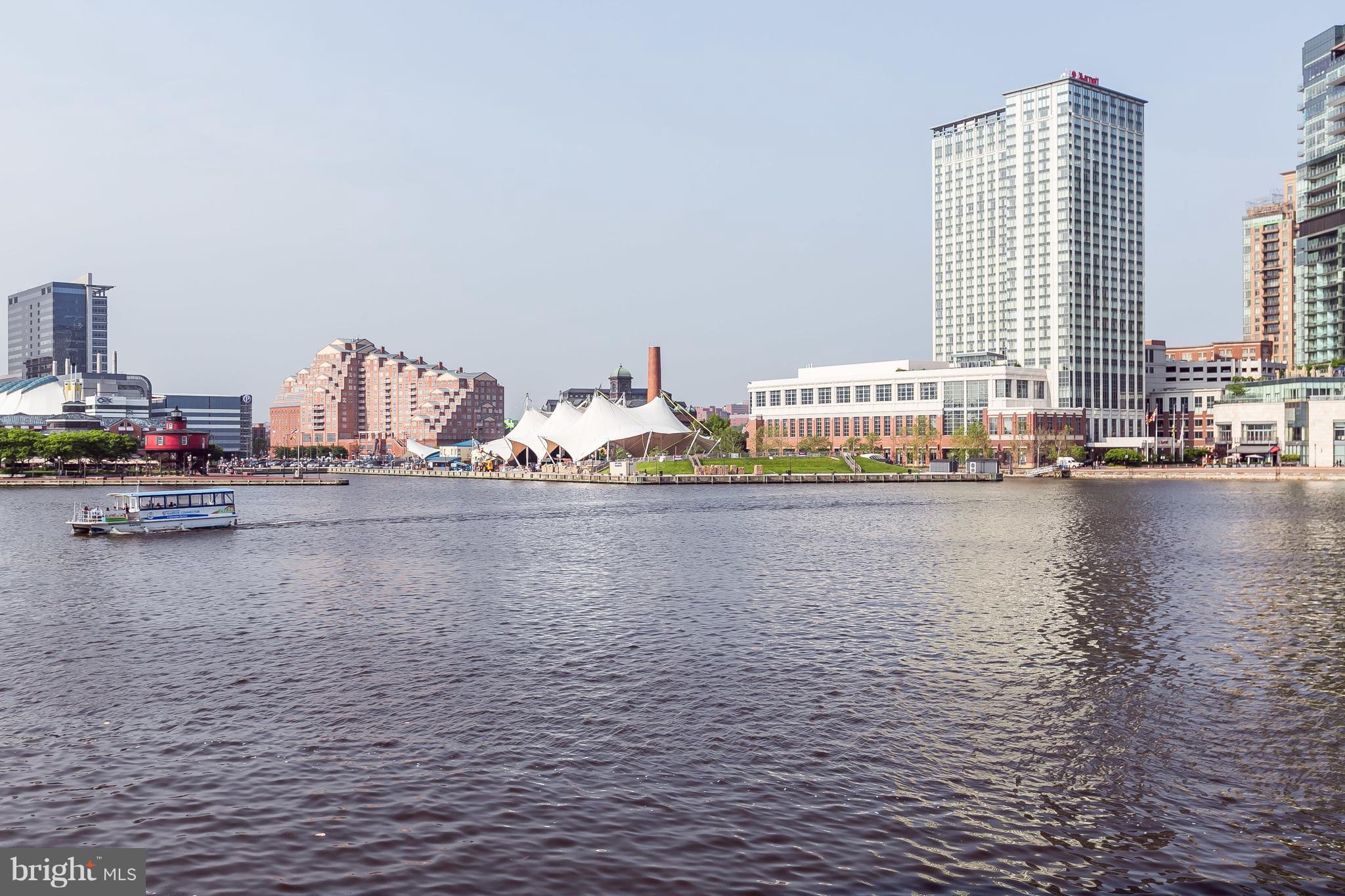 THE RITZ-CARLTON RESIDENCES - Residential