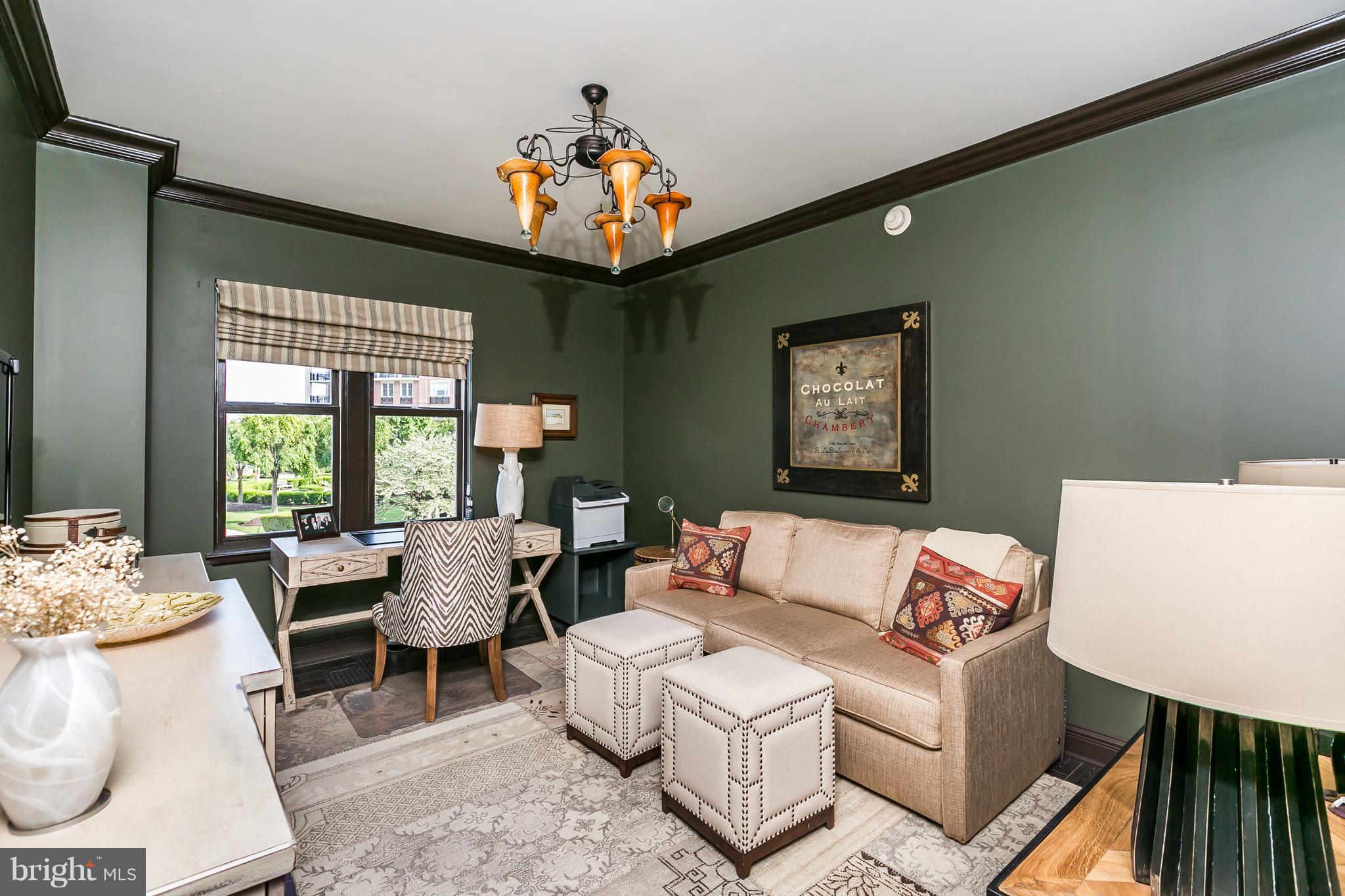 THE RITZ-CARLTON RESIDENCES - Residential