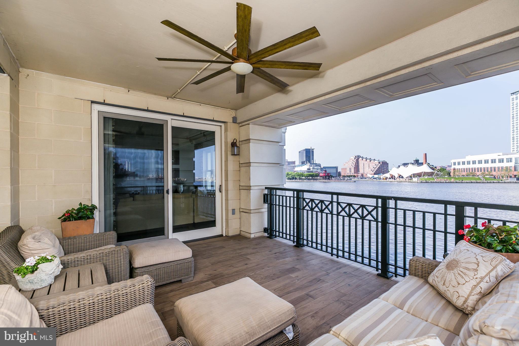 THE RITZ-CARLTON RESIDENCES - Residential