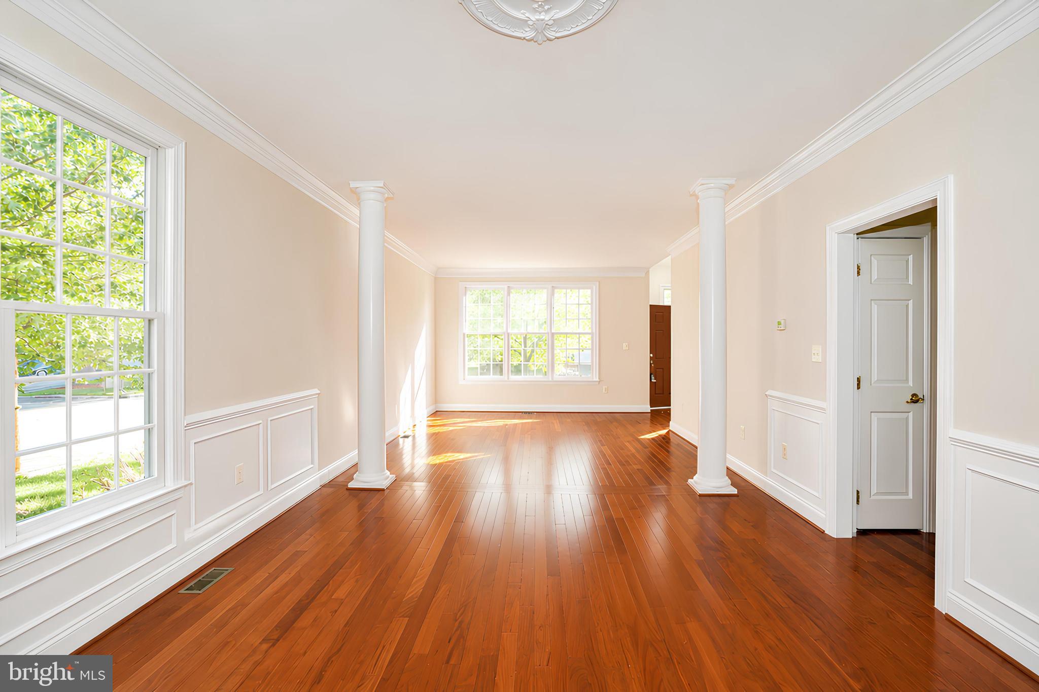 BROADLANDS - Residential