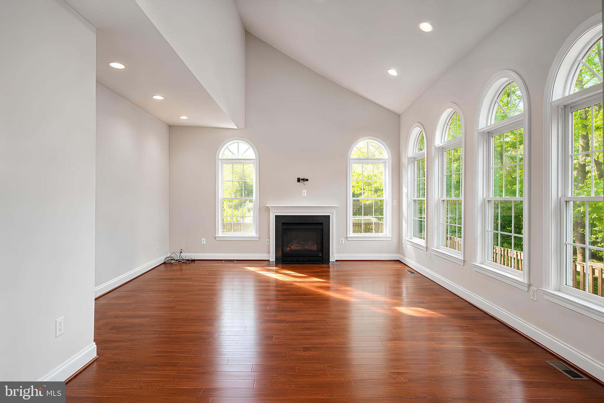 BROADLANDS - Residential