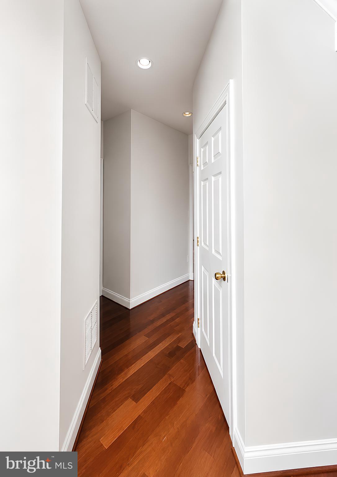 BROADLANDS - Residential