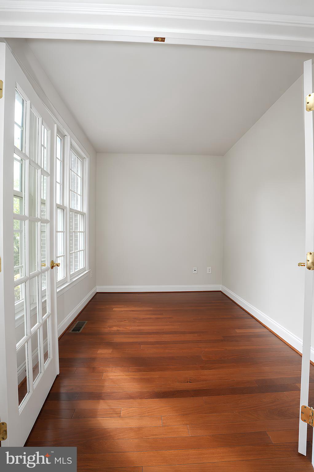 BROADLANDS - Residential