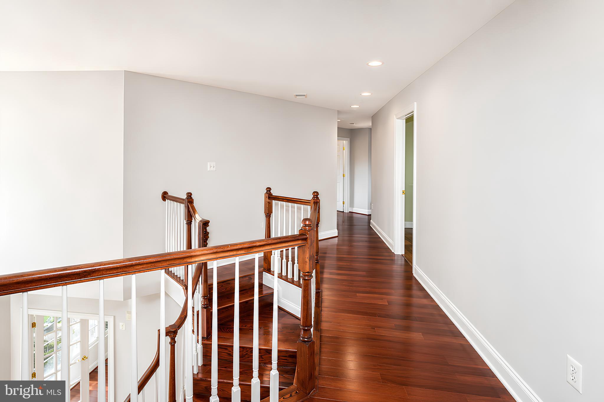 BROADLANDS - Residential