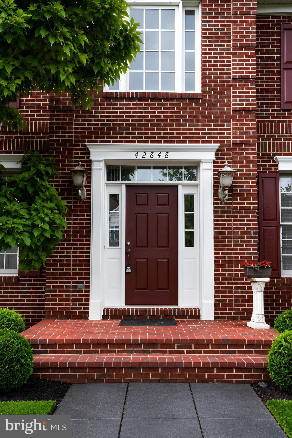 42848 SIDNEY PLACE