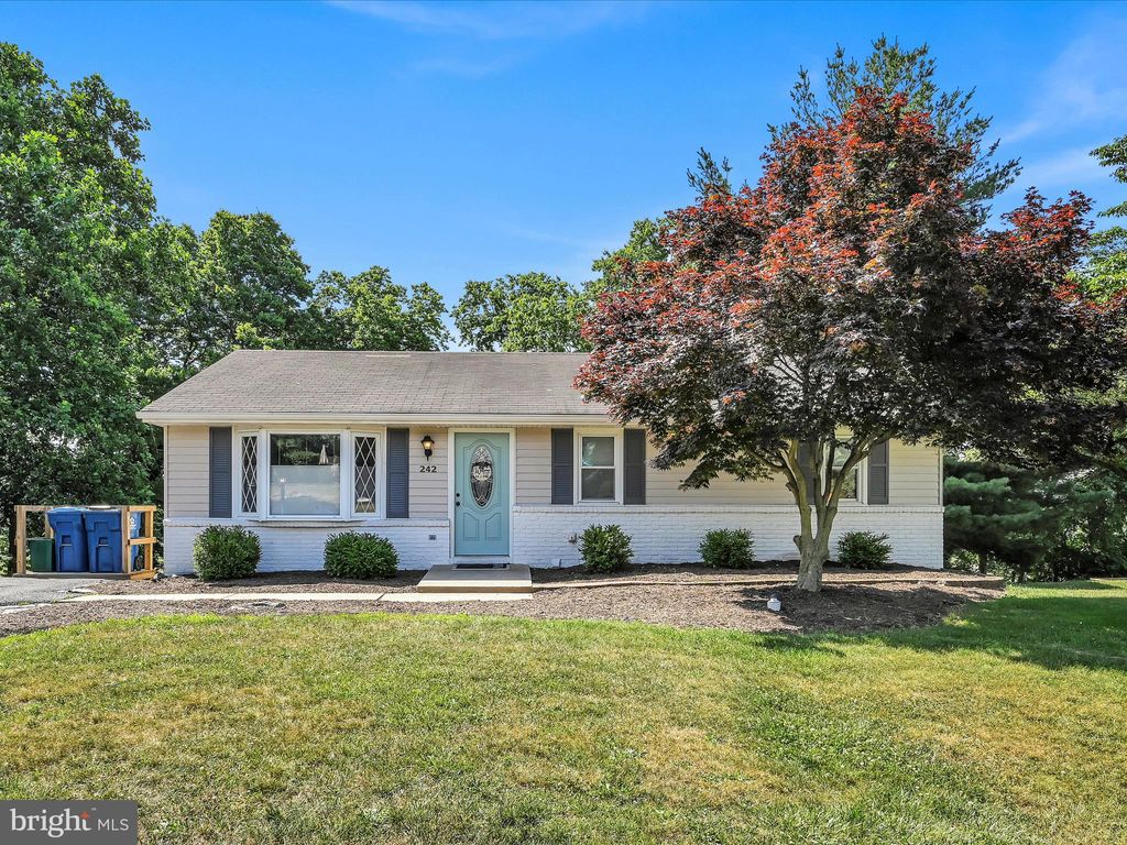 Photo of 242 Buttonwood Drive, Elizabethtown, PA 17022 (MLS # PALA2052504)