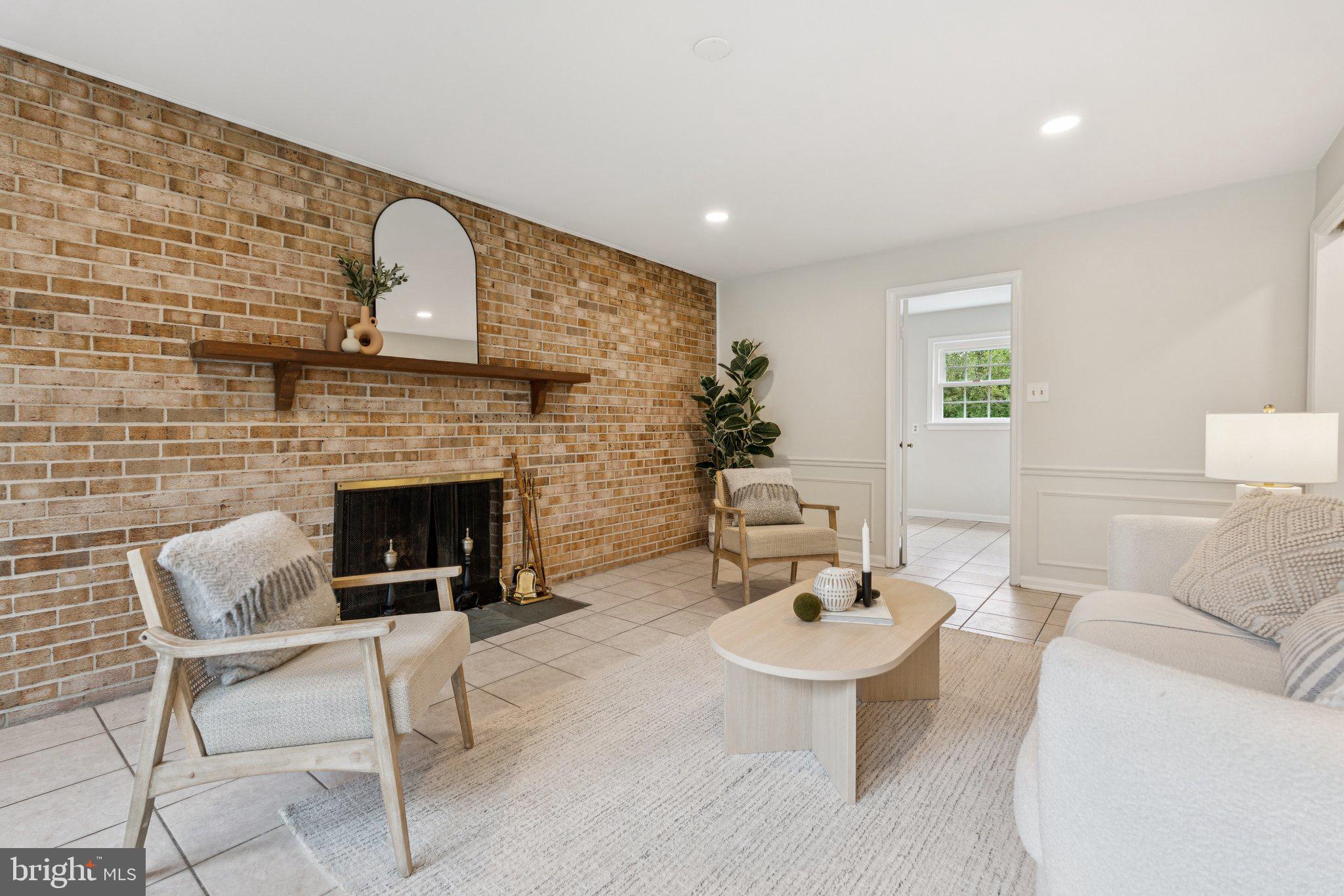 FALLS ORCHARD - Residential